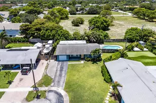 301 SE 3rd St, Deerfield Beach, FL 33441 - Photo 33