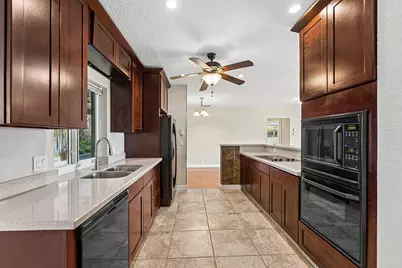 301 SE 3rd Street, Deerfield Beach, FL 33441 - Photo 11