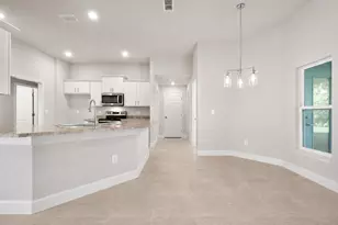 2807 E Louise Circle, Port Saint Lucie, FL 34953 - Photo 11