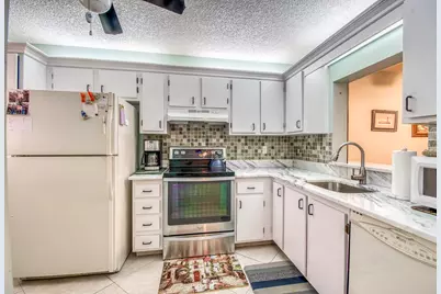 2945 SW 22nd Avenue #206, Delray Beach, FL 33445 - Photo 9