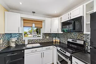 4 Westwood Ave, Jupiter, FL 33469 - Photo 15