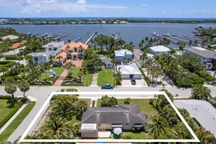 1725 N Lakeside Dr, Lake Worth, FL 33460 - Photo 1