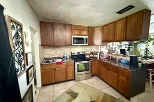924 Skylark Dr, Fort Pierce, FL 34982 - Photo 3