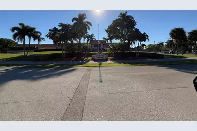 15445 Lakes Of Delray Boulevard #204, Delray Beach, FL 33484 - Photo 3