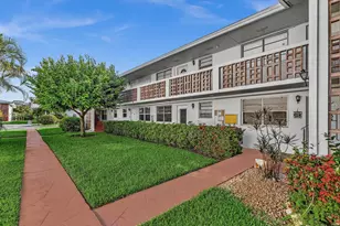 40 SE 13th St, Boca Raton, FL 33432 - Photo 5