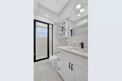 2755 NE 28th Avenue #E2, Lighthouse Point, FL 33064 - Photo 19
