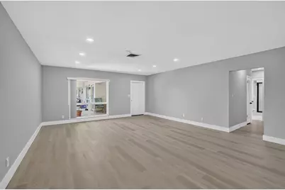 2755 NE 28th Avenue #E2, Lighthouse Point, FL 33064 - Photo 9