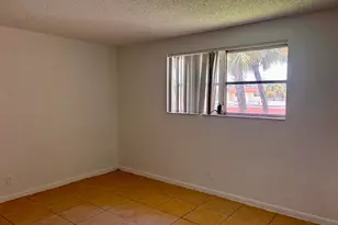 850 E Commercial Blvd, Oakland Park, FL 33334 - Photo 11