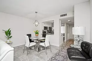 7351 Kinghurst Dr, Delray Beach, FL 33446 - Photo 9