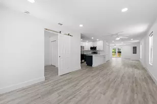 720 McIntosh St, West Palm Beach, FL 33405 - Photo 3