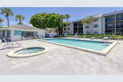 240 SE 10th Street, Delray Beach, FL 33483 - Photo 11