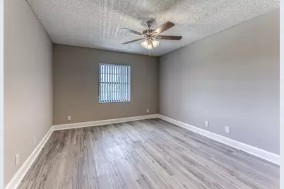 240 SE 10th Street, Delray Beach, FL 33483 - Photo 9