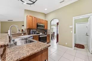 1098 SW Sudder Ave, Port Saint Lucie, FL 34953 - Photo 13