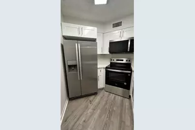 215 Lake Pointe Drive #101, Oakland Park, FL 33309 - Photo 5