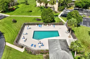 9460 Meadowood Dr, Fort Pierce, FL 34951 - Photo 53