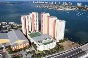 2650 Lake Shore Dr, Riviera Beach, FL 33404 - Photo 25