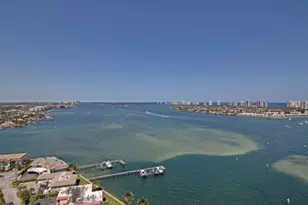 2650 Lake Shore Dr, Riviera Beach, FL 33404 - Photo 23