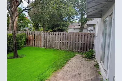 2221 NW 64th Avenue, Sunrise, FL 33313 - Photo 9