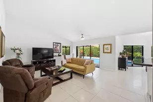 2719 Oak Tree Ln, Oakland Park, FL 33309 - Photo 13