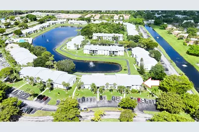 1013 Green Pine Boulevard #H2, West Palm Beach, FL 33409 - Photo 1