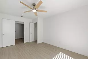2521 SE Berkshire Blvd, Port Saint Lucie, FL 34952 - Photo 9