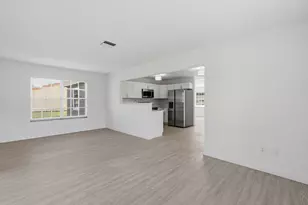2521 SE Berkshire Blvd, Port Saint Lucie, FL 34952 - Photo 11