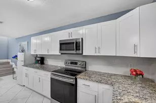 2399 Lena Ln, West Palm Beach, FL 33415 - Photo 15