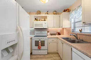 2600 SE Ocean Blvd, Stuart, FL 34996 - Photo 13