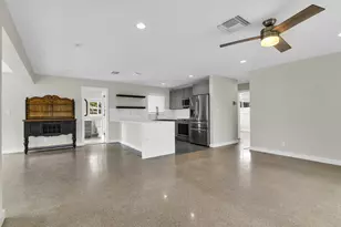 909 SE 16th Pl, Deerfield Beach, FL 33441 - Photo 11
