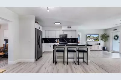 542 NW 47th Avenue, Plantation, FL 33317 - Photo 21