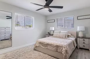 542 NW 47th Ave, Plantation, FL 33317 - Photo 7