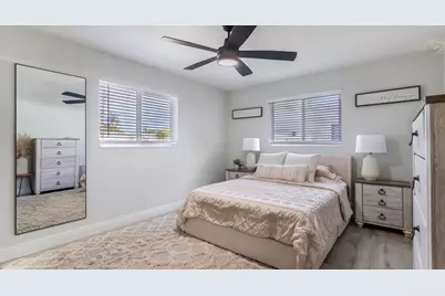 542 NW 47th Avenue, Plantation, FL 33317 - Photo 7