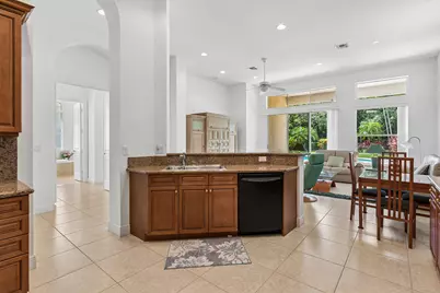 8102 Valhalla Drive, Delray Beach, FL 33446 - Photo 11