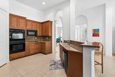 8102 Valhalla Drive, Delray Beach, FL 33446 - Photo 11