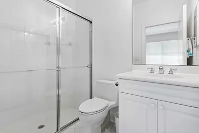 8102 Valhalla Drive, Delray Beach, FL 33446 - Photo 15