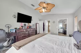 844 SW Hamberland Ave, Port Saint Lucie, FL 34953 - Photo 17