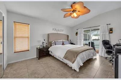844 SW Hamberland Avenue, Port Saint Lucie, FL 34953 - Photo 19
