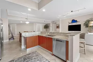 2640 Lake Shore Dr, Riviera Beach, FL 33404 - Photo 9