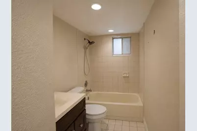5220 Las Verdes Circle #220, Delray Beach, FL 33484 - Photo 9