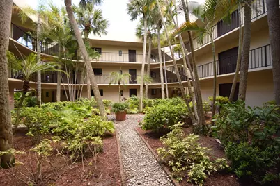 5220 Las Verdes Circle #220, Delray Beach, FL 33484 - Photo 1