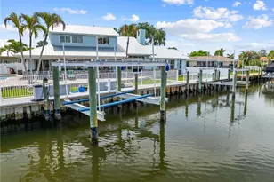 123 Queen Ann Ct, Hutchinson Island, FL 34949 - Photo 7