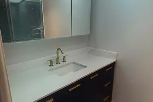 421 NE 14th Ave, Hallandale Beach, FL 33009 - Photo 17
