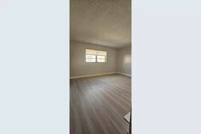 421 NE 14th Avenue #302, Hallandale Beach, FL 33009 - Photo 5