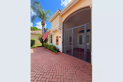 728 SW Lake Charles Circle, Port Saint Lucie, FL 34986 - Photo 5