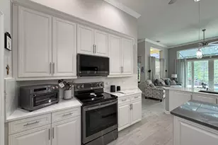 728 SW Lake Charles Cir, Port Saint Lucie, FL 34986 - Photo 15