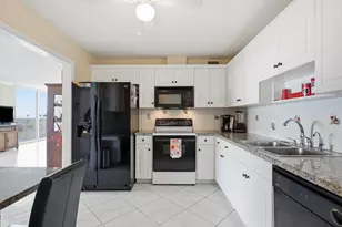 1601 S Ocean Dr, Hollywood, FL 33019 - Photo 19