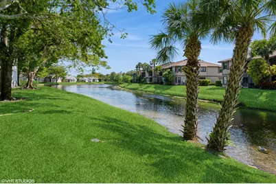 805 Harbour Pointe Way, Greenacres, FL 33413 - Photo 17