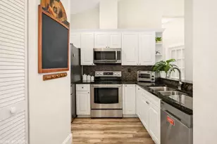 805 Harbour Pointe Way, Greenacres, FL 33413 - Photo 5