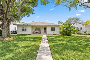 611 N Palmway, Lake Worth Beach, FL 33460 - Photo 1