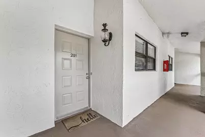 12926 Briarlake Drive #201, Palm Beach Gardens, FL 33418 - Photo 3